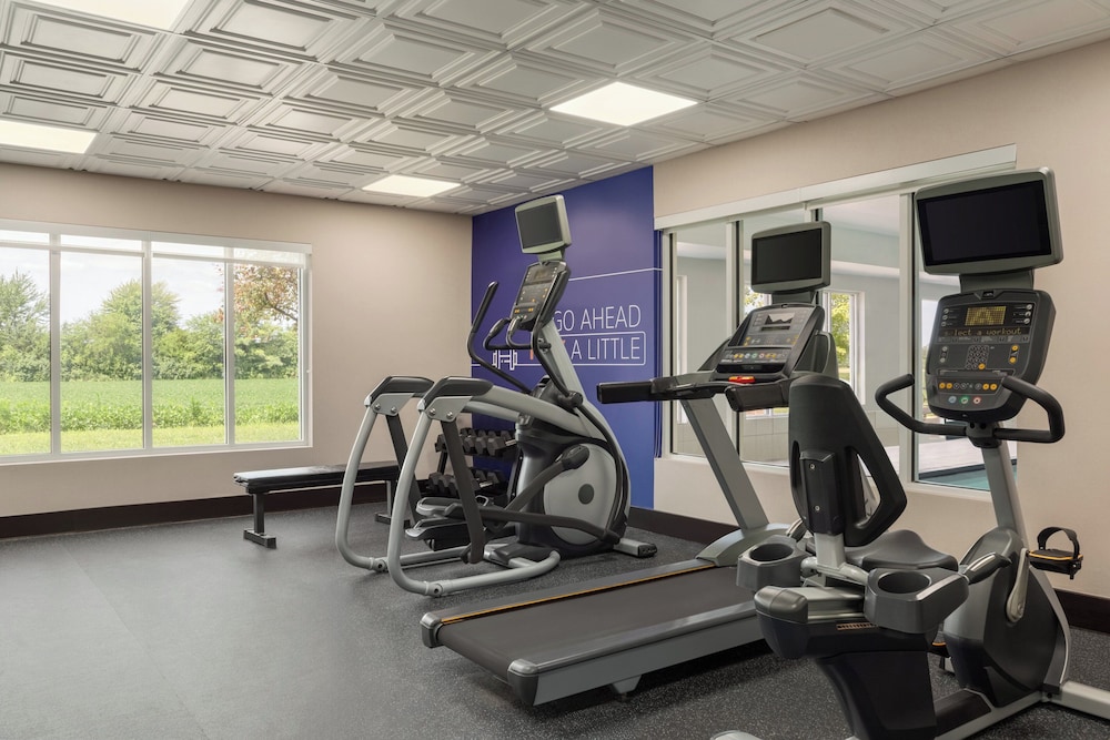 Holiday Inn Express Hotel & Suites North Fremont By Ihg - photo 19