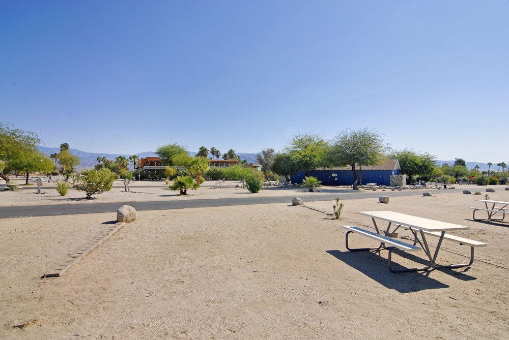 Palm Canyon Hotel & RV Resort - photo 59