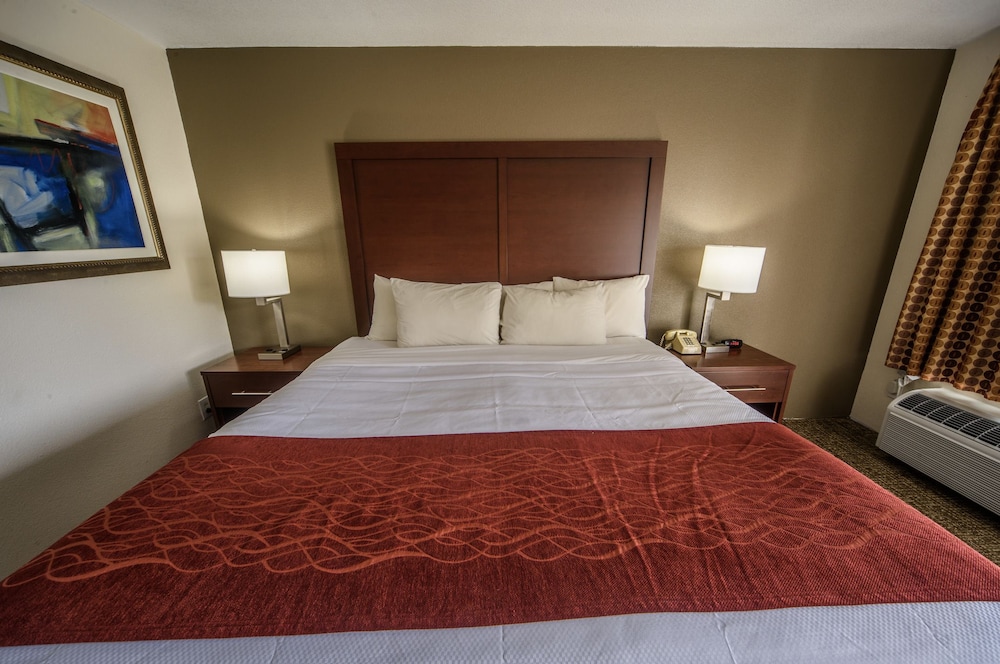 Richland Inn Lawrenceburg - photo 21