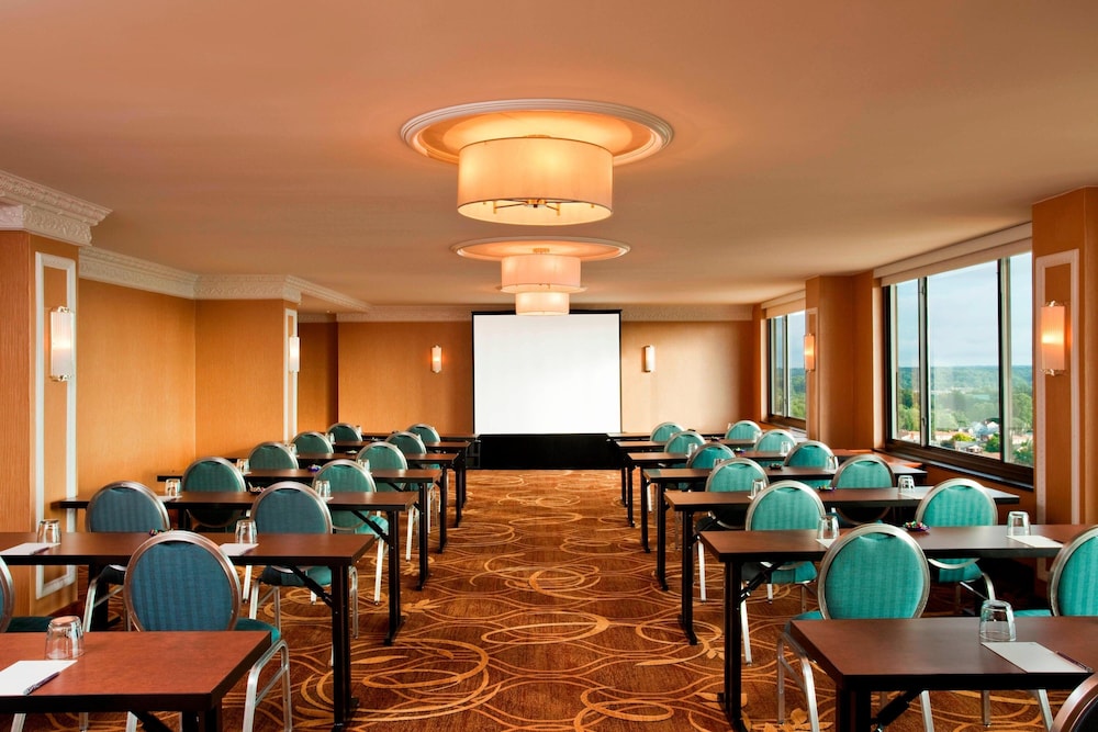 Sheraton Pentagon City Hotel - photo 37