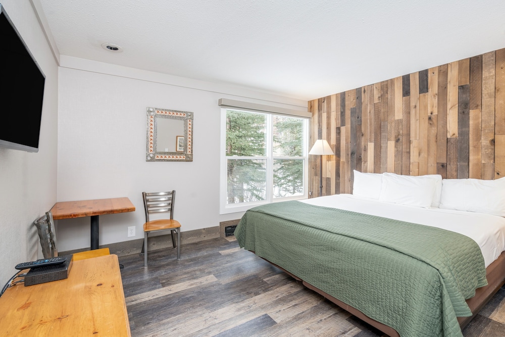 Mountainside Inn 209 1 Bedroom Hotel Room By Alpine Lodging Telluride — Telluride