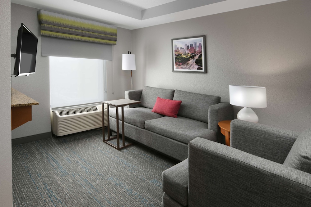 Hampton Inn & Suites Houston Medical Center NRG Park - photo 18