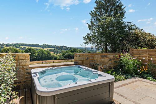 Dairy Barn by Bloom Stays — 4-Star Luxury Hotel in Groombridge, United Kingdom
