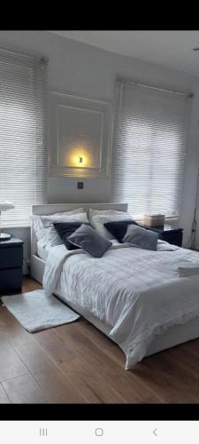 Cally - carbon neutral hotel in London