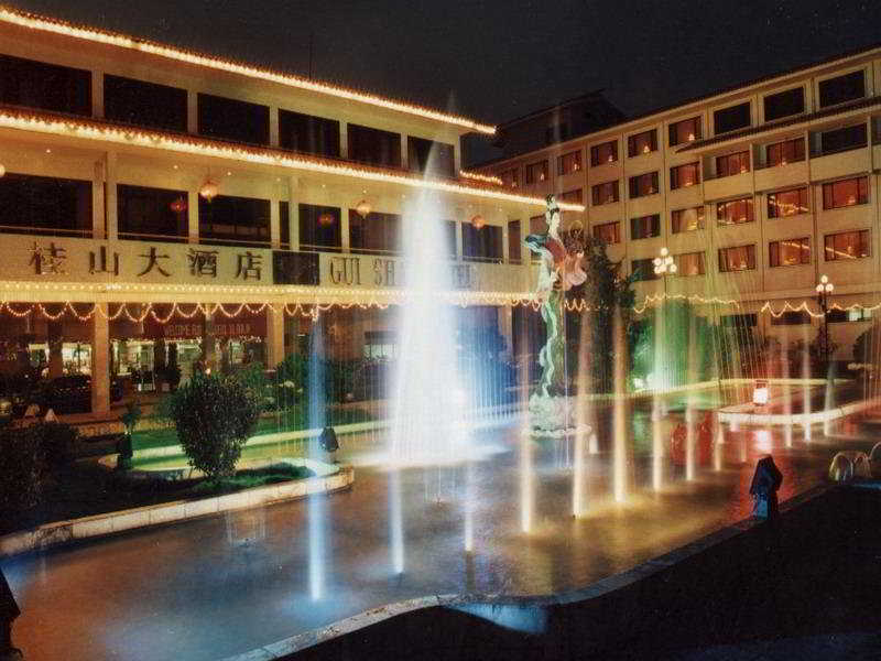 Guilin Grand Link Hotel — 5-Star Luxury Hotel in Guilin, People's Republic of China