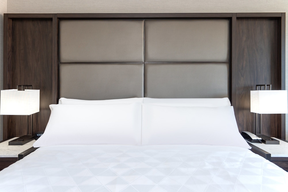 Holiday Inn Boston Logan Airport Chelsea by IHG - photo 10