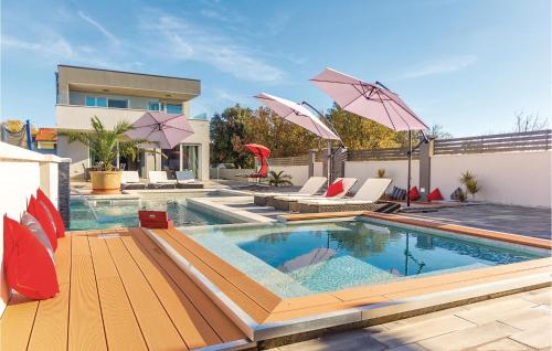 Amazing Home In Pula With Kitchen — 5-Star Luxury Hotel in Pula, Croatia