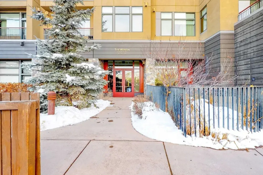 Beaver Creek Solace by AvantStay Studio w Resort Pool Hot Tub Premier Avon Location - photo 21