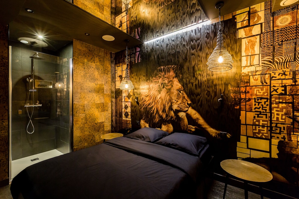 Love Hotel Adults Only