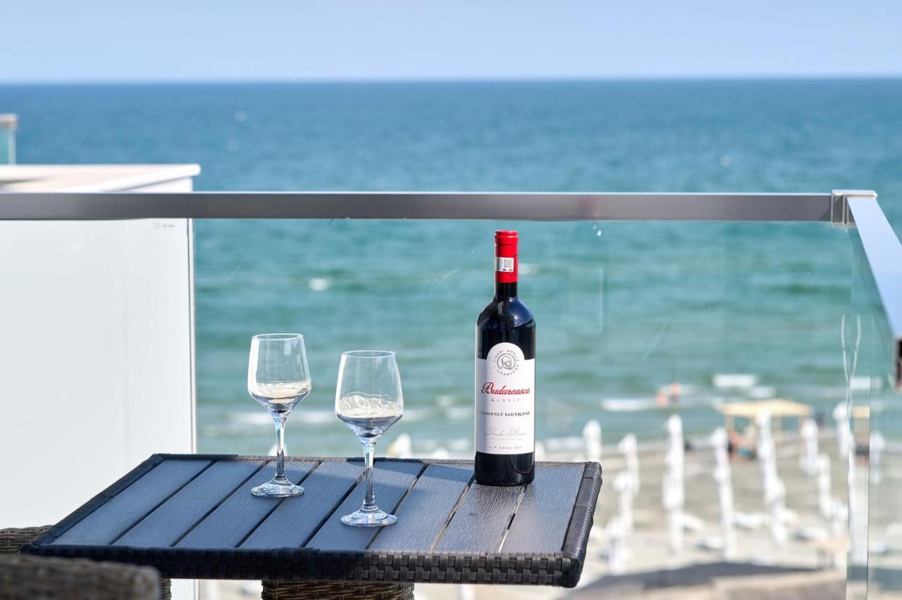 Sea Breeze Apartment in Infinity Beach Resort parking in Unknown City, Romania