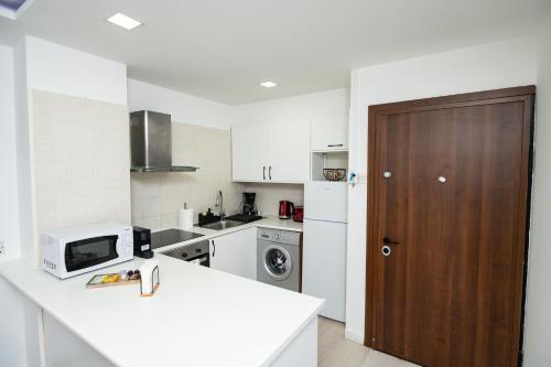 Lazuli Beach & Pool Apartment 501