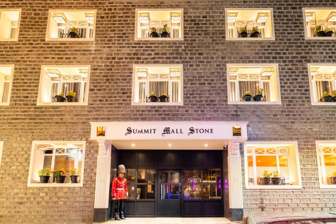 Summit Mall Stone Hotel in Darjiling, India