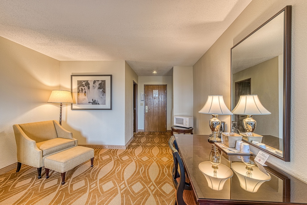 American Inn and Suites Dundee - photo 10