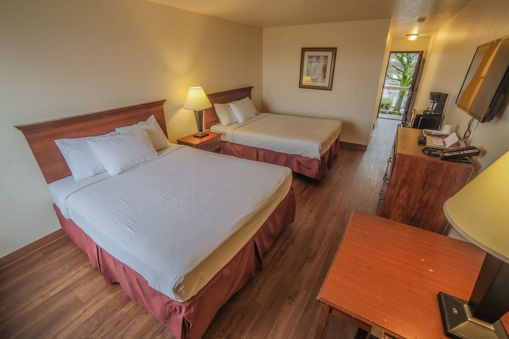 Sunnyside Inn & Suites - photo 16