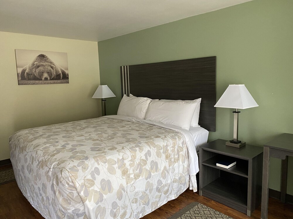 Big Sky Motel - photo 15