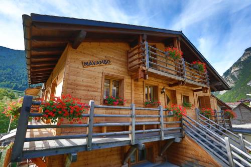 Chalet Mavambo — 4-Star Luxury Hotel in Bagnes, Switzerland