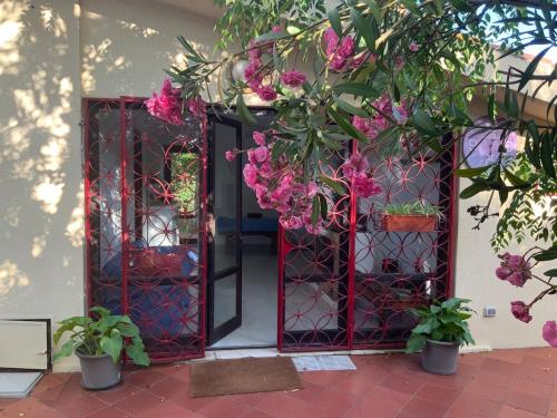 Poetto Beach Cottage — 4-Star Luxury Hotel in Cagliari, Italy