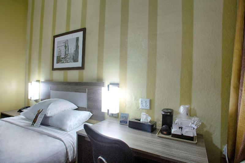 Travelodge by Wyndham Phoenix Downtown - photo 26