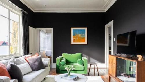 Lady Victoria - last minute hotel in Hobart