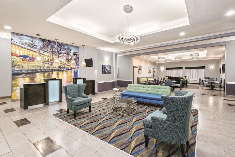 Spark by Hilton San Antonio Dominion - photo 20