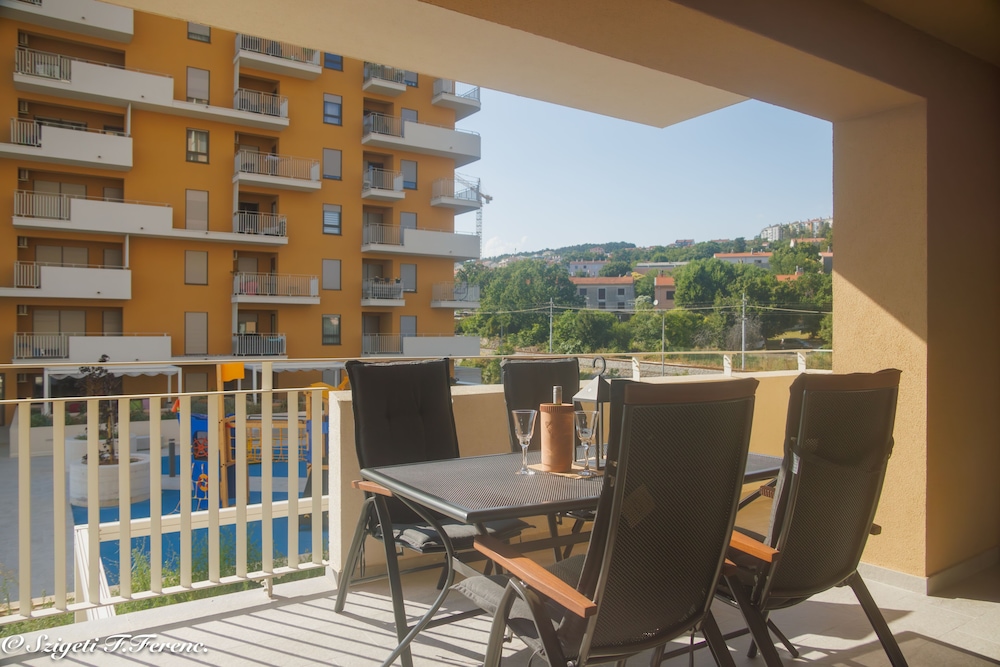 Apartment Sleeps 4 With Sea View — 4-Star Luxury Hotel in Rijeka, Croatia