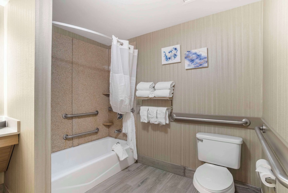 Comfort Suites At WestGate Mall - photo 23