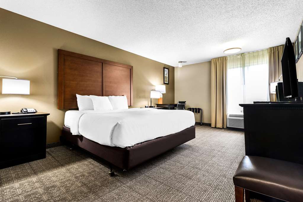 Comfort Inn Evansville East - photo 30
