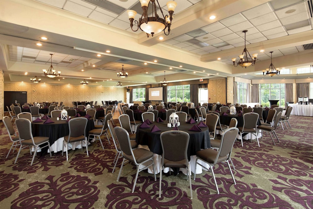 Hilton Garden Inn Auburn Riverwatch - photo 39