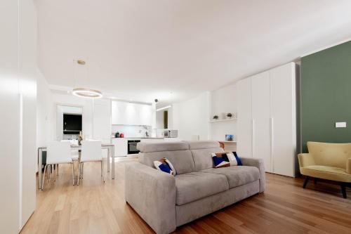 Realkasa Albiroli Apartment — 4-Star Luxury Hotel in Bologna, Italy