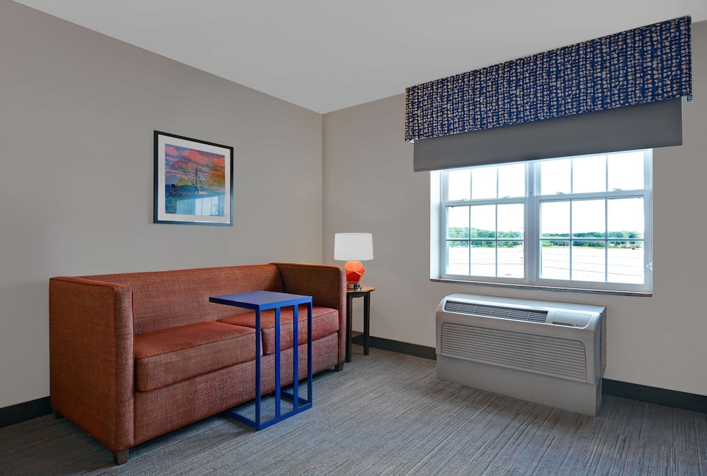 Hampton Inn Bath - photo 22