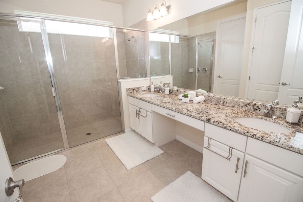 Solterra Resort by VHC Hospitality - photo 33