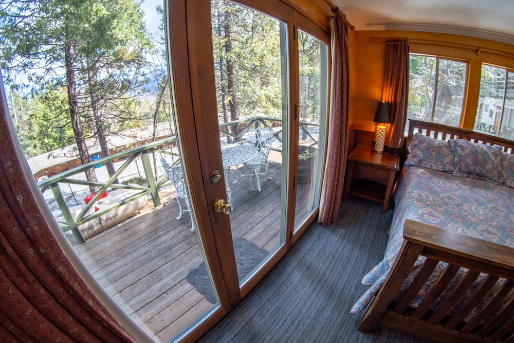 Narrow Gauge Inn - photo 14