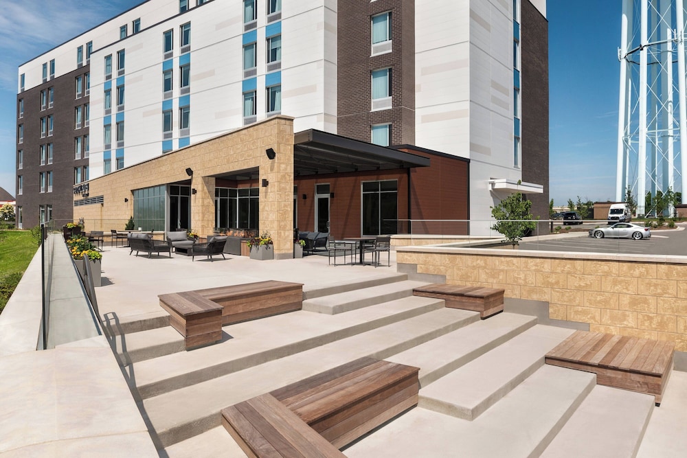 SpringHill Suites by Marriott Milwaukee West Wauwatosa - photo 21