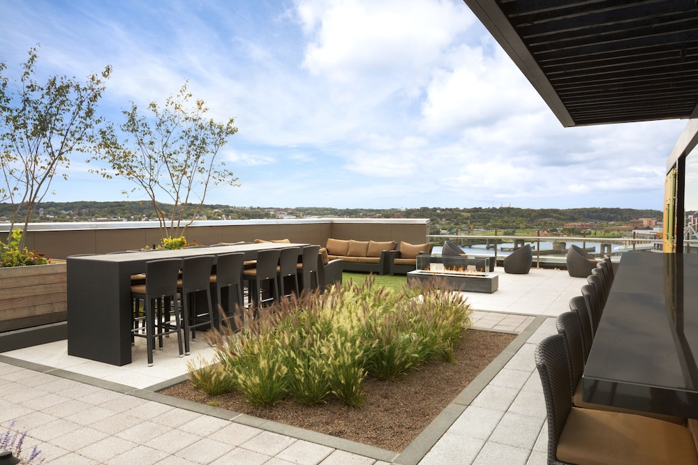 Hampton Inn & Suites Washington DC Navy Yard - photo 46