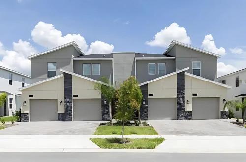 Luxury Champions Gate Condo Resort Style Retreat — 4-Star Luxury Hotel in Kissimmee, United States