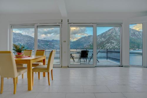 Villa Kosta — 4-Star Luxury Hotel in Podgorica, Montenegro