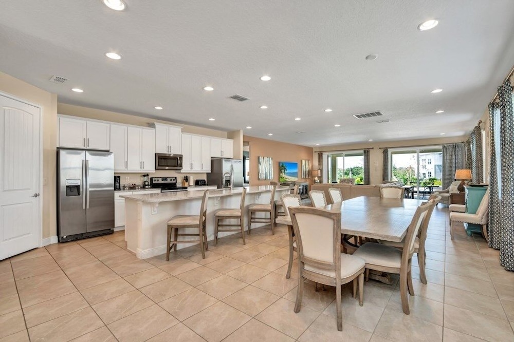 Reunion Golf Resort 8 Bed 8 Bath Amazing Pool Home 8 Bedroom Villa by RedAwning - photo 18