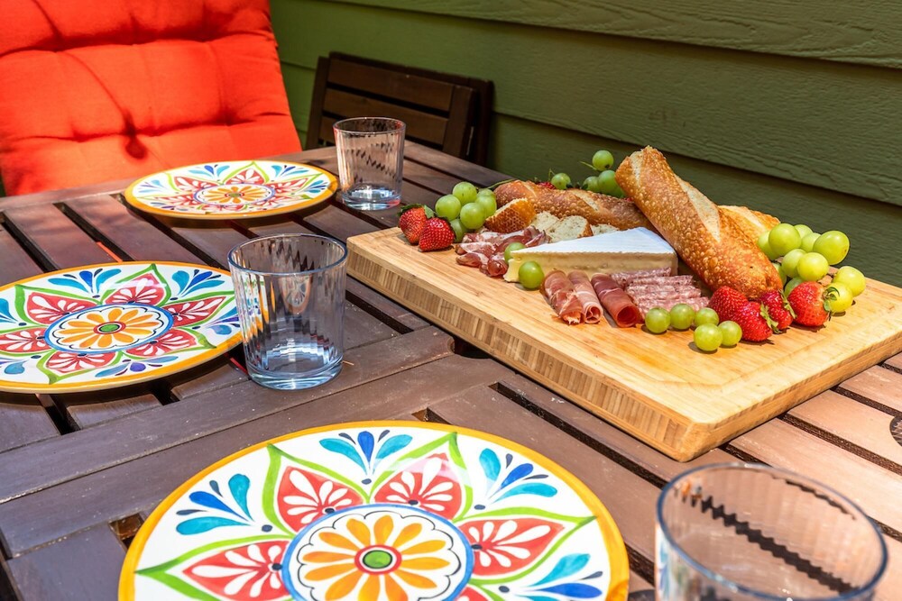 Vino Velo Retreat Redwoods Hot Tub Fire Table BBQ Game Room Fast WiFi Dog Friendly - photo 7