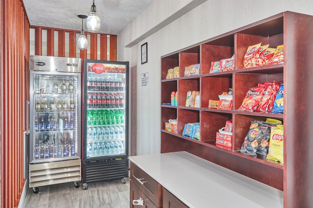 Holiday Inn Express Hotel & Suites Clearwater Us 19 N by IHG - photo 26