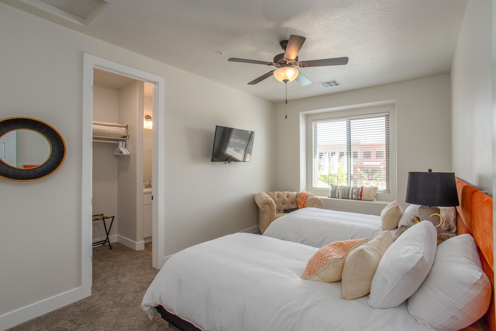 Town Center Resort - photo 224