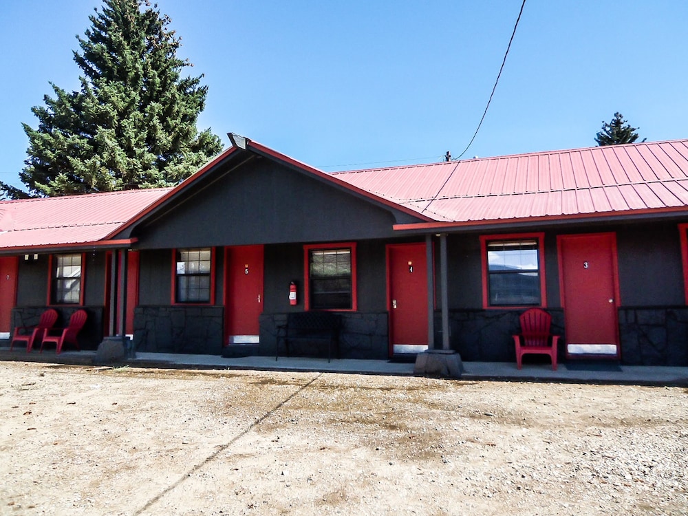 The Gold Pan Motel - photo 69