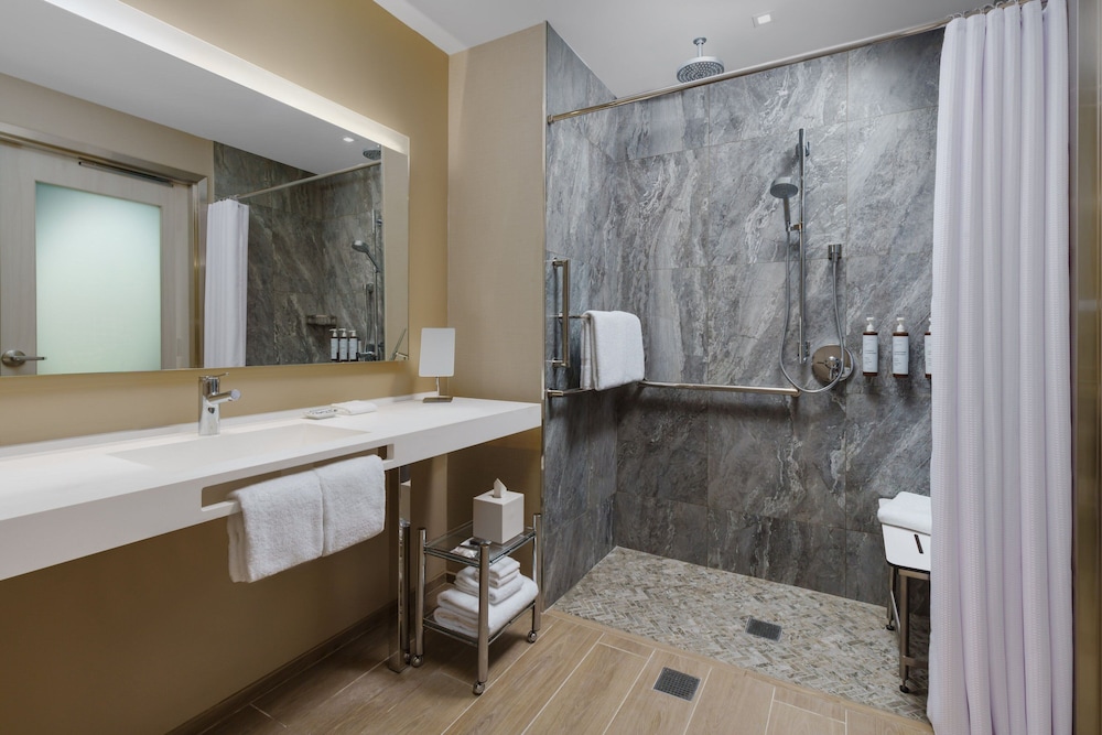 AC Hotel by Marriott Naples 5th Avenue - photo 31