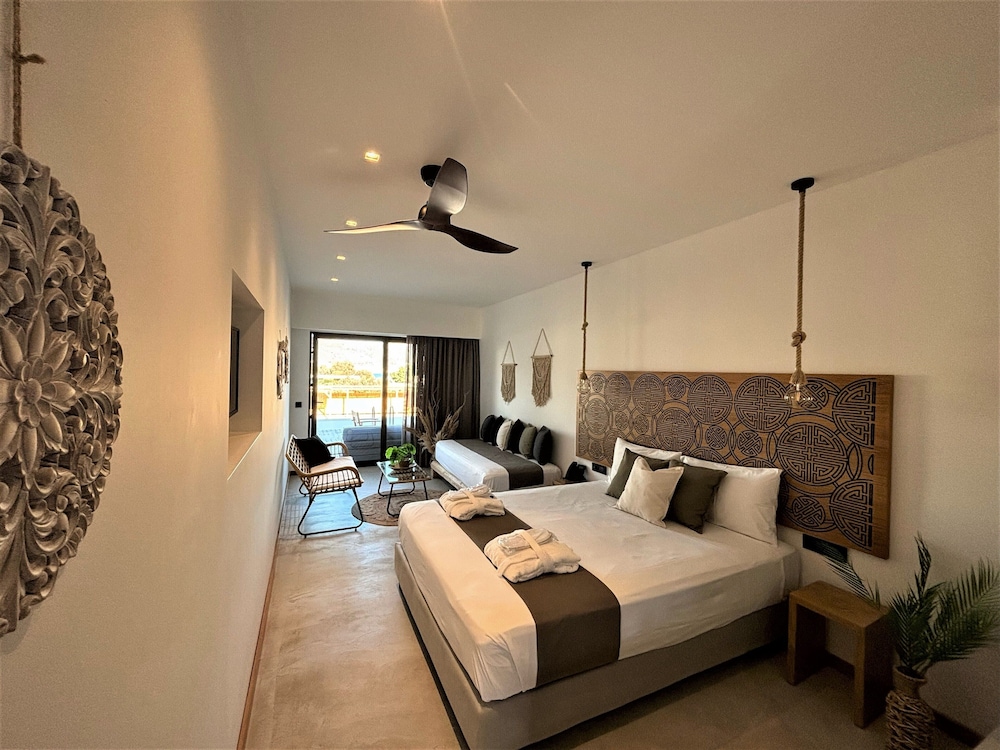 Helios Beach Hotel & Bungalows — Karpathos — photo 2