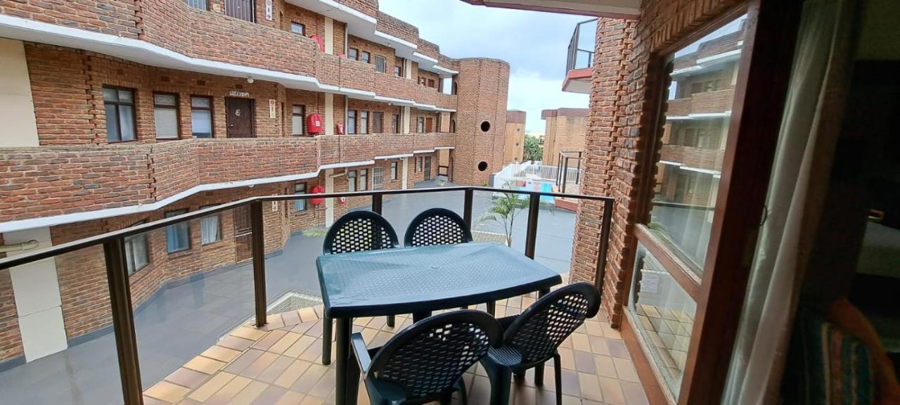 See Uitsig 16 — 4-Star Luxury Hotel in Margate, South Africa