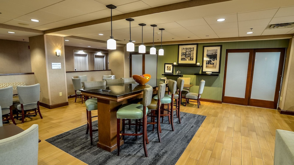 Hampton Inn Ft Payne - photo 13