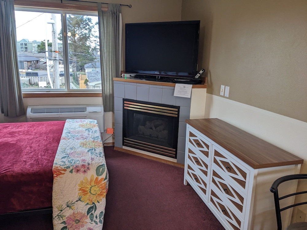Hillcrest Inn - photo 31