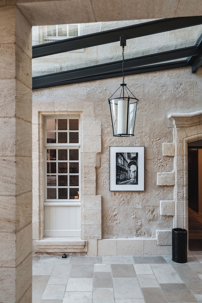 Hôtel de Pavie - carbon neutral hotel in Saint-Emilion