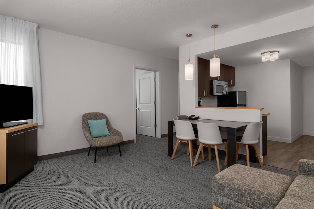 TownePlace Suites by Marriott Denver Airport at Gateway Park - photo 20