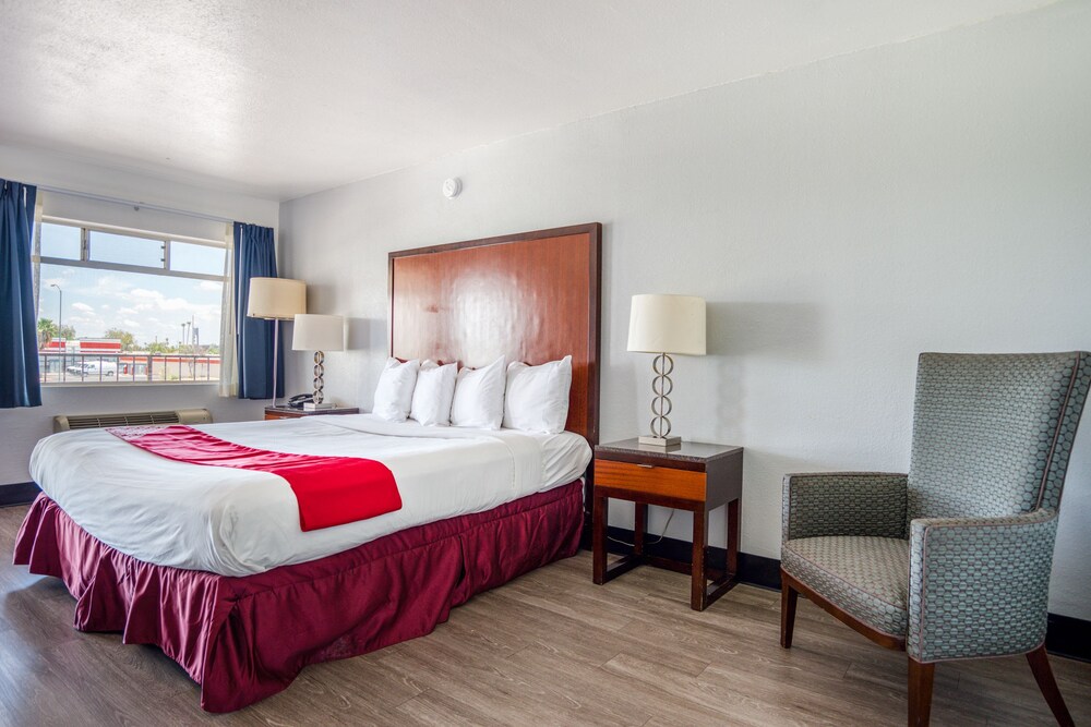 Motel 6 Mesa AZ Downtown - photo 9