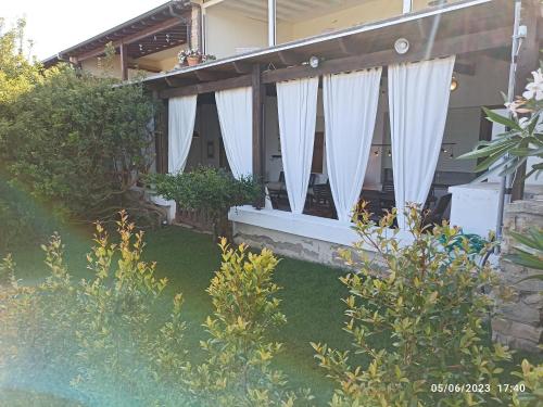 Erika House Is Molas — 4-Star Luxury Hotel in Pula, Italy